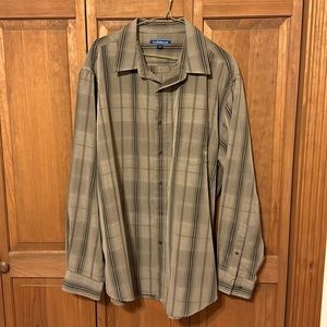 Men’s button down shirt XL